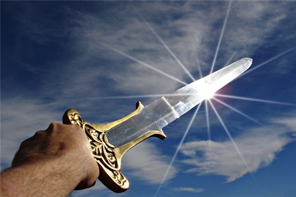 梦见剑与宝剑是什么意思